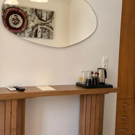 Отель Sofotel - Refined Comfort, Centre Корони