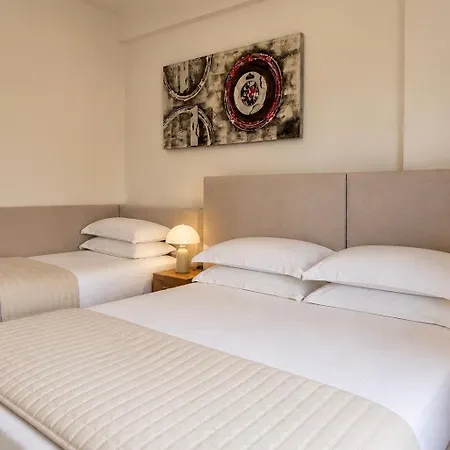 Отель Sofotel - Refined Comfort, Centre